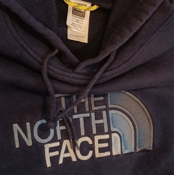 Vintage The North Face Hoodie - Picture 2 of 2